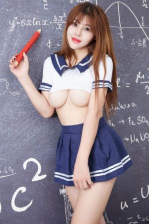 他趴在我两腿中间添得好爽在线看_超清完整版观看