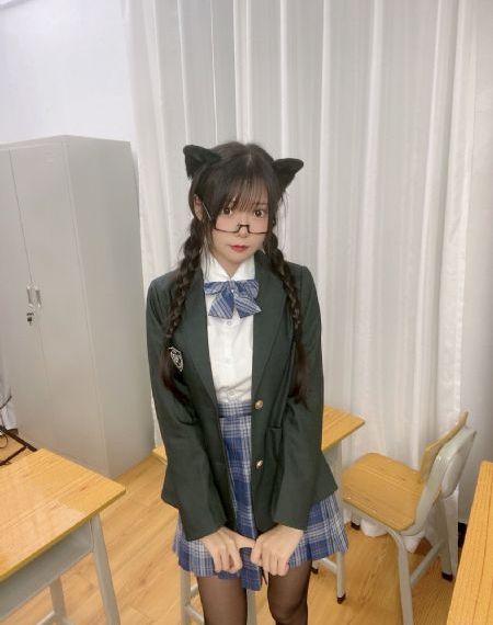 禁止的爱小姨子_BD英语免费观看视频